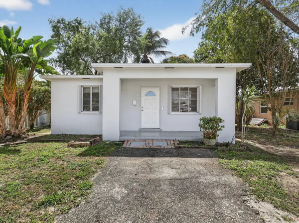 2438 Arthur Street, Hollywood, FL 33020