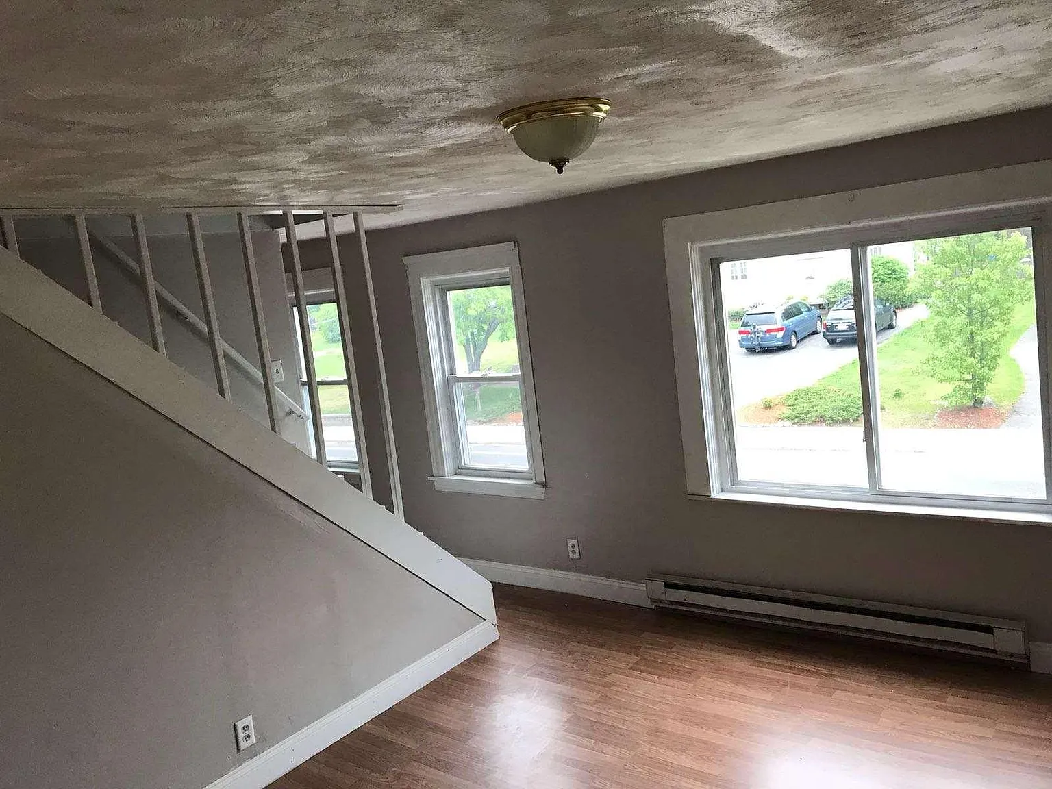 5 bed, 1800 sqft, $3,200 — Photo 3