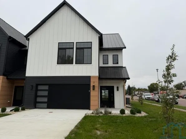 3 E Duke St, Vermillion, SD 57069