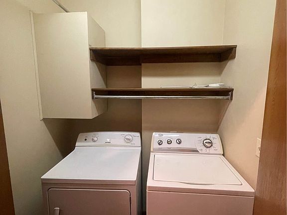 5th image of 794 Lillian St #794