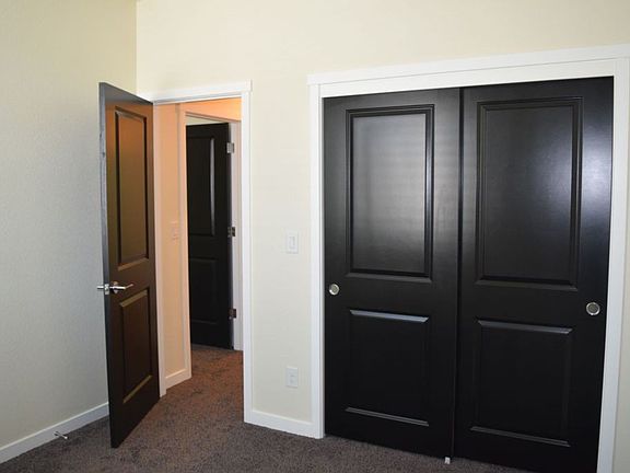 2nd image of 3280 Chickadee Ct
