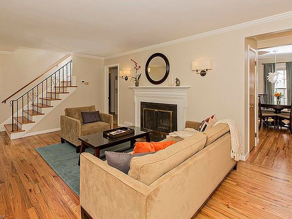 4th image of 19001 Fairmount Blvd