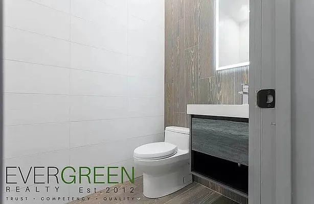 Rented by ERNY LLC | media 39