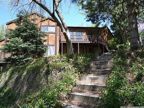2nd image of 1447 N East Hills Cir
