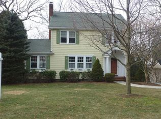 4 Chester Rd, Darien, CT 06820