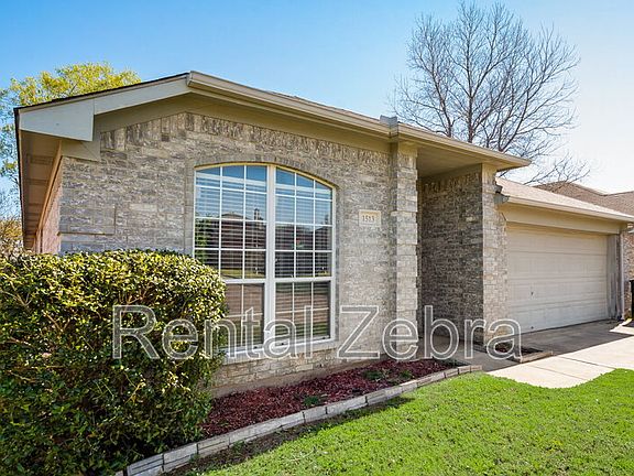 3rd image of 1513 Creekstone Ct