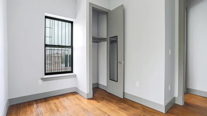 Rented by Nooklyn NYC LLC | media 23