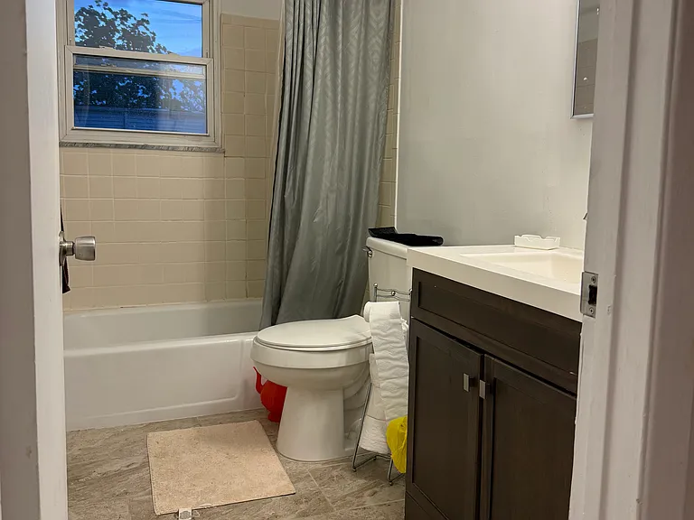 61D White St #D — Photo 9