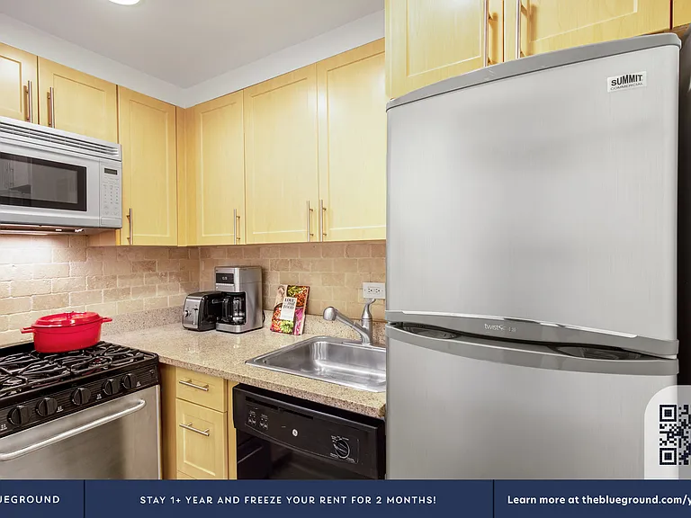 141 E 33rd St #16-A — Photo 7
