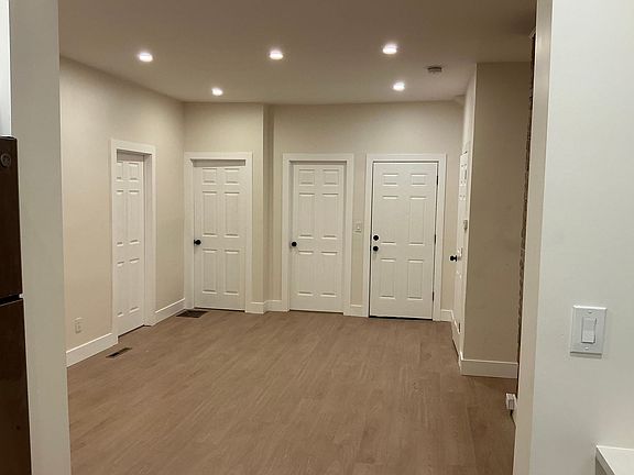 3rd image of 51 Tyler St Unit 1