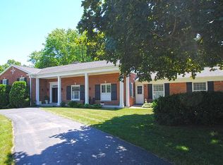 12455 Westgrove Ter, Elm Grove, WI 53122