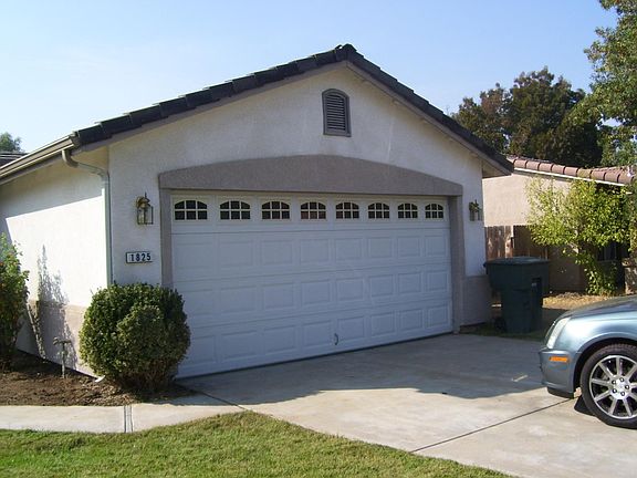 4th image of 1825 E Country Ct