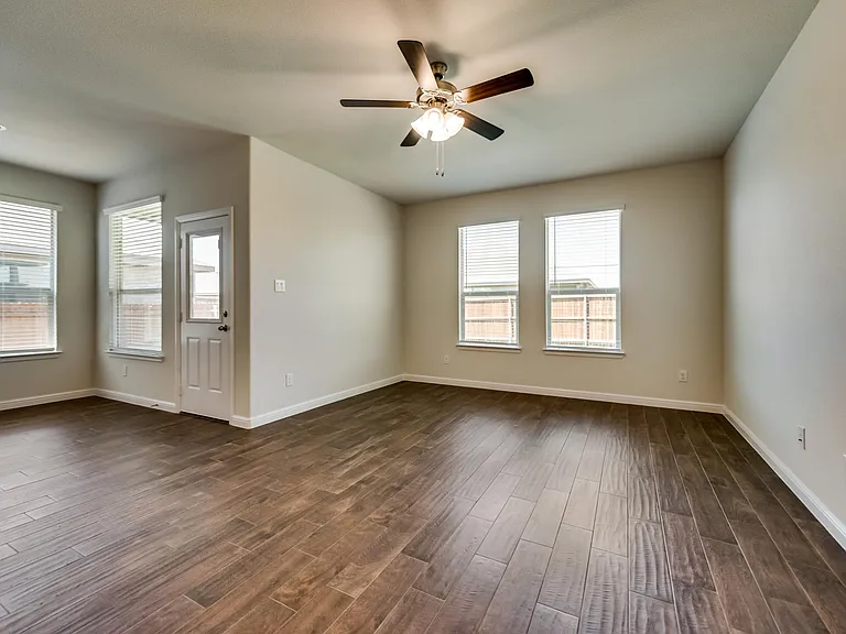 9113 Sycamore Leaf Dr — Photo 10