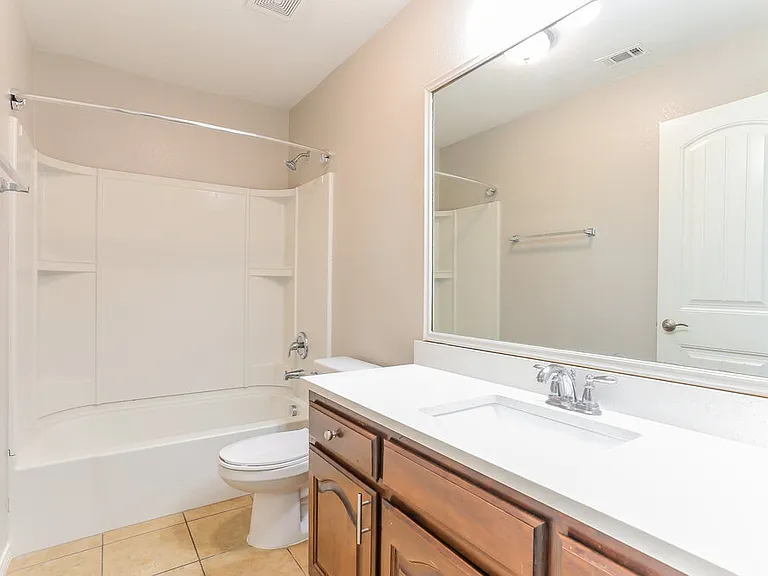 1032 Sunderland Ln — Photo 19