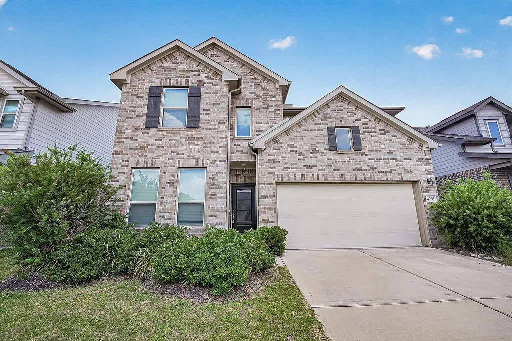 4 bed, 3.5 bath, 3026 sqft, $2,600 — Photo 1