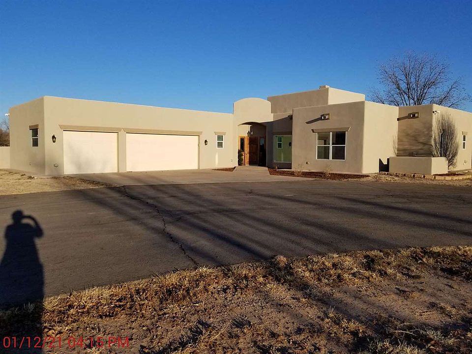 1st image of 2407 Moore Dr