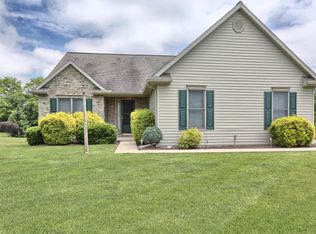 823 Power Rd, Manheim, PA 17545