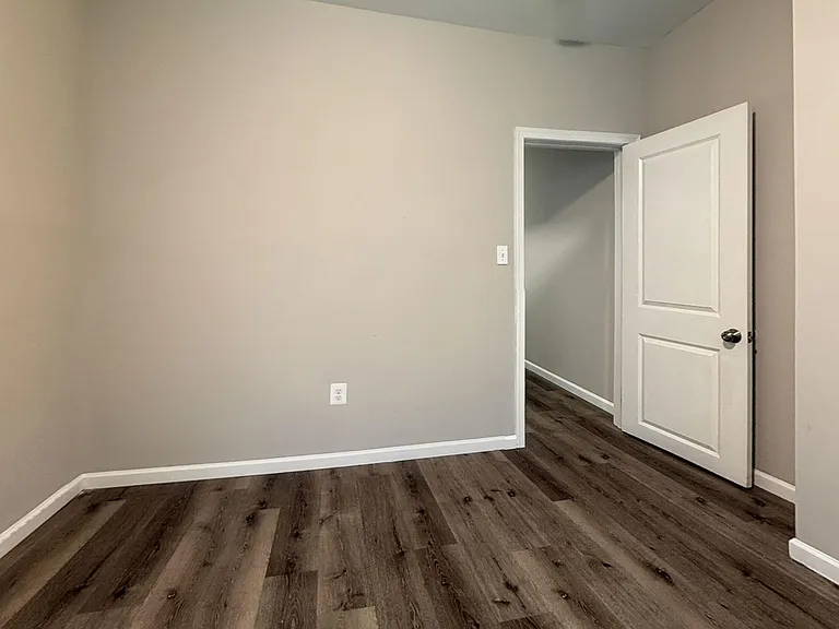 5411 Trinity St — Photo 7