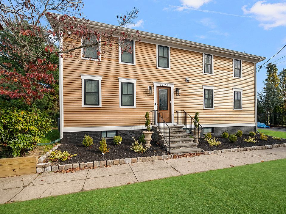 1st image of 1378 Narragansett Blvd