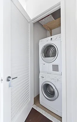 Rented by Evans Real Estate | media 9