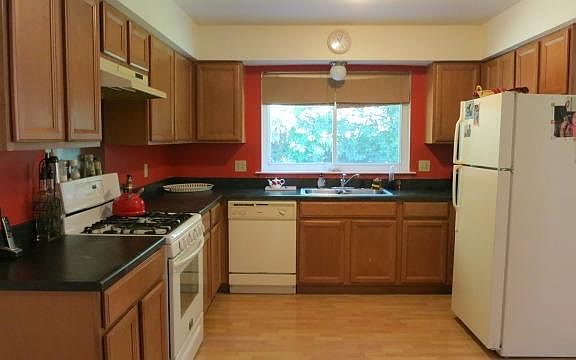 4th image of 2220 Placid Way