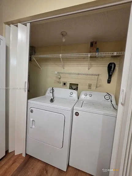 3 bed, 3.0 bath, 1802 sqft, $3,300 — Photo 2