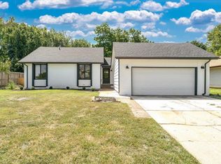 5613 E Shadybrook St, Wichita, KS 67208