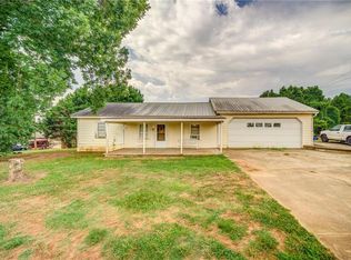 6704 Spout Springs Rd, Flowery Branch, GA 30542