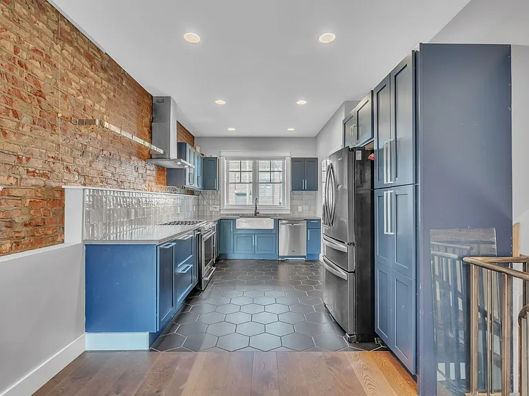 1845 E Cambria St #1 — Photo 10