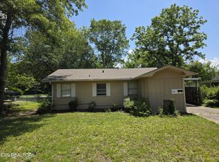 103 S Purdue Ave, Oak Ridge, TN 37830