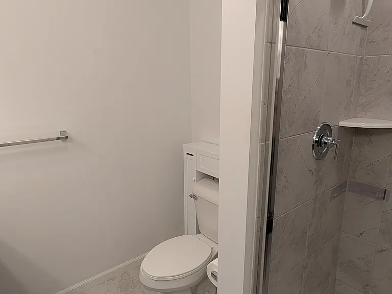 2500 Normandy Rd — Photo 11