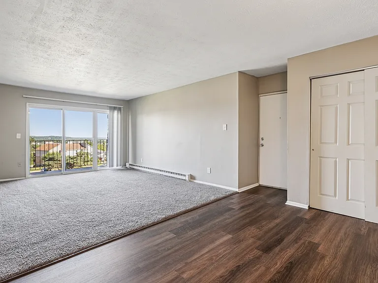 Oakwood Apartments — Photo 18