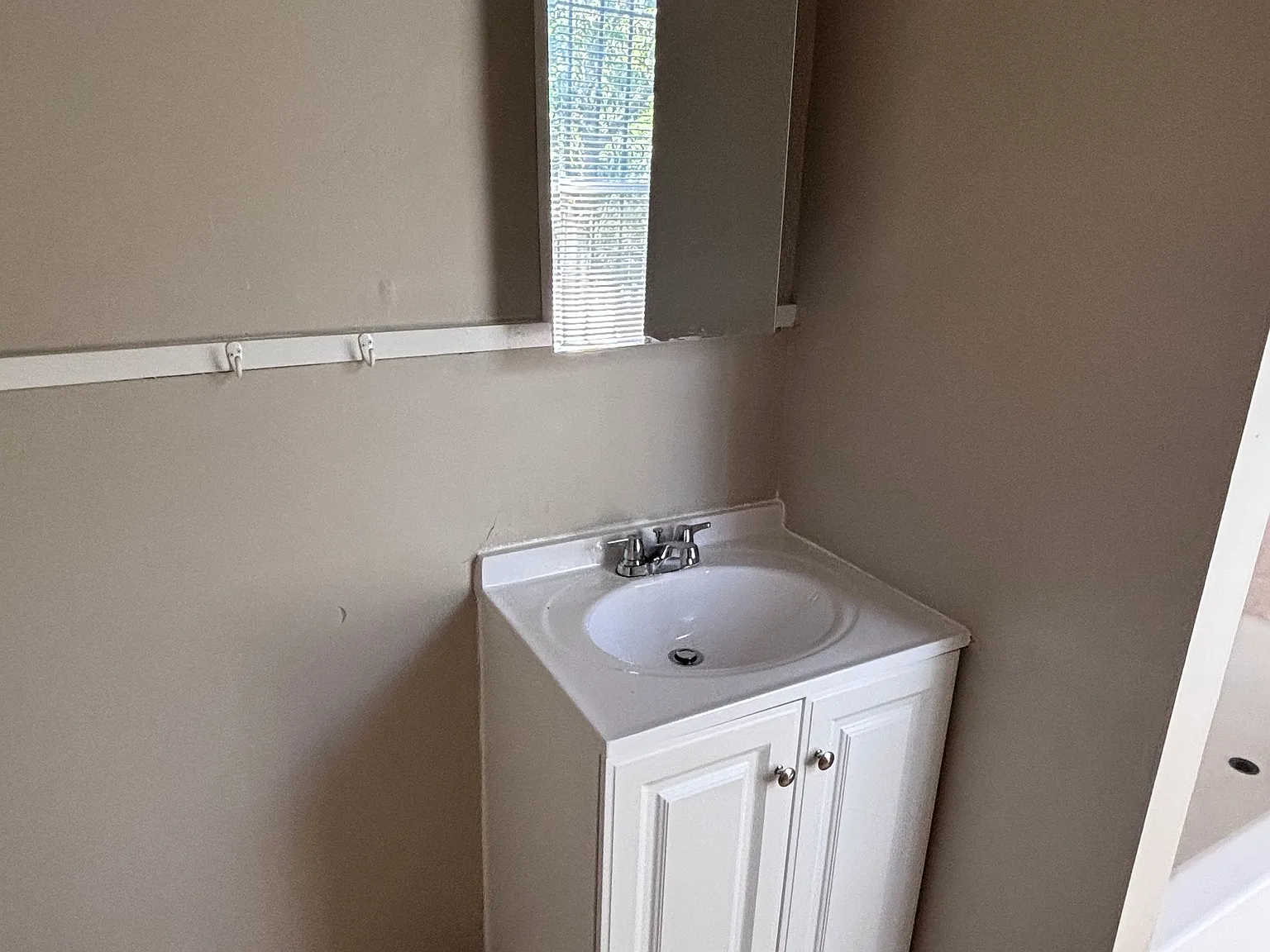1 bed, 600 sqft, $950 — Photo 3