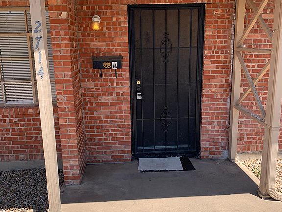 2nd image of 2714 Curtis Dr Unit A