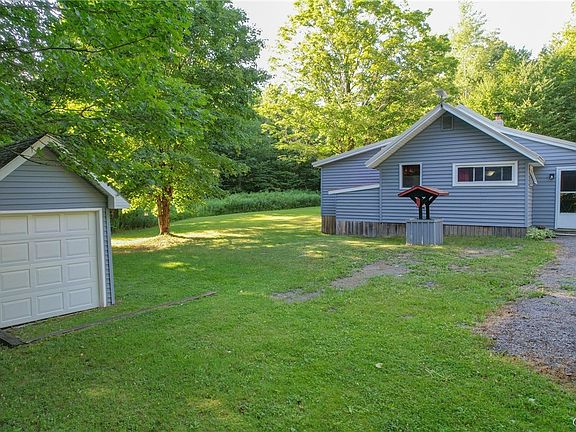 5th image of 2249 Kumrow Rd #13