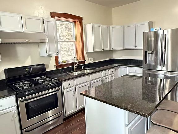 2nd image of 4409 S Artesian Ave Unit 1F