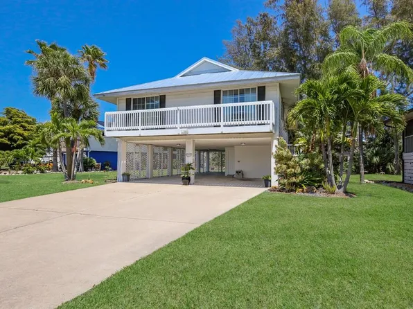 5903 Flotilla Dr, Holmes Beach, FL 34217