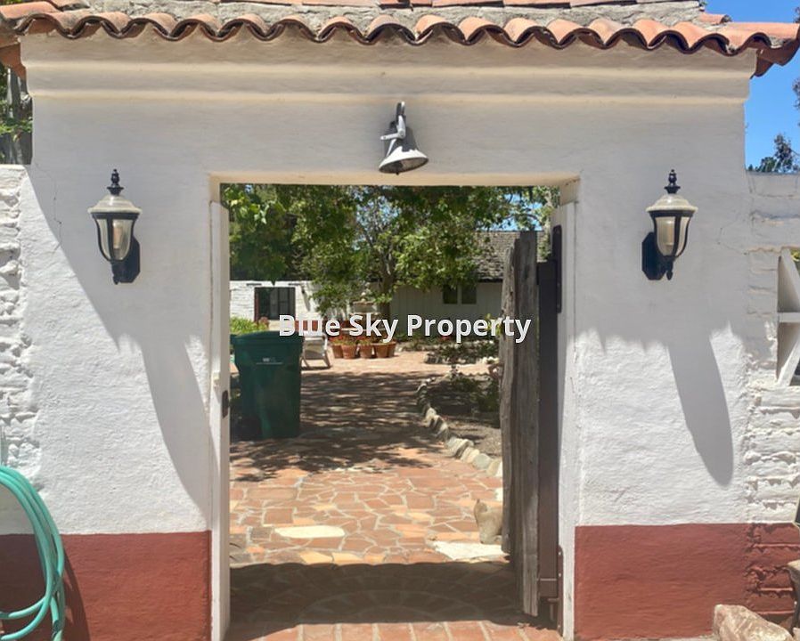 1st image of 1707 Linda Vista Dr