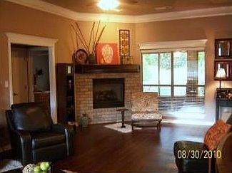5th image of 2904 Shady Brook Ln