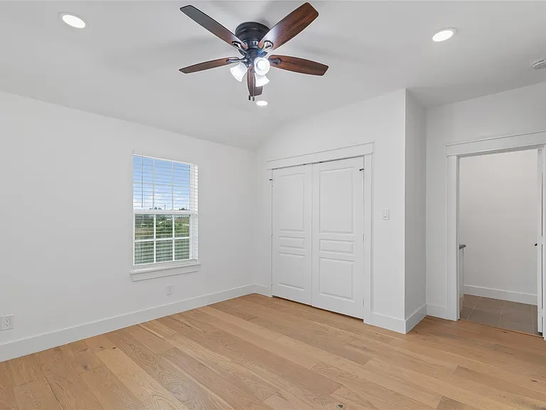 1244 Road 5705 — Photo 26