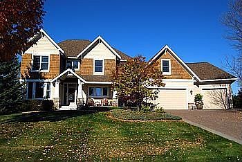 1st image of 3416 Crestmoor Dr