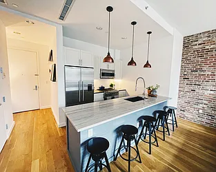 Rented by R New York