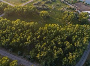 3336 Gallatin Dr, Bismarck, ND 58504