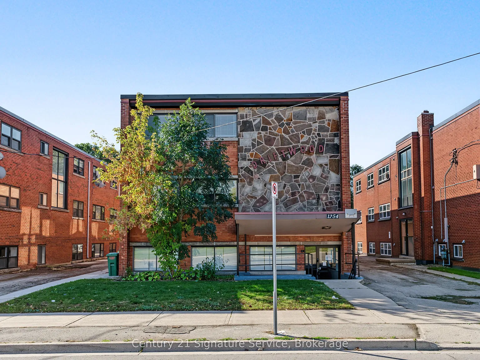 1 bed, $1,795 — Photo 2