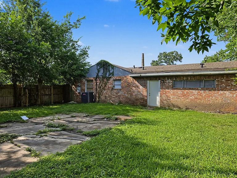 5427 Willow Glen Dr — Photo 19