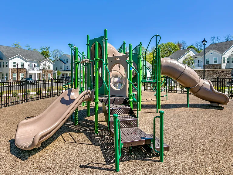The Willows at Annandale Village — Photo 9