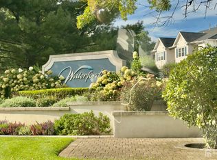 1133 Waterford Dr, Edison, NJ 08817