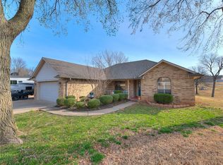 2016 Briarwood St, Stroud, OK 74079