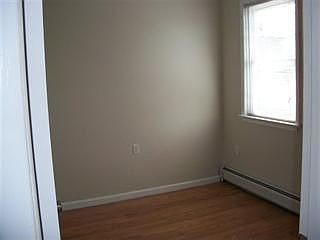 2nd image of 75 W 21st St