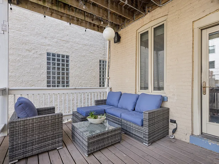 1065 N Marshfield Ave #2 — Photo 27